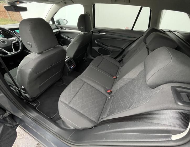 Volkswagen Golf 16