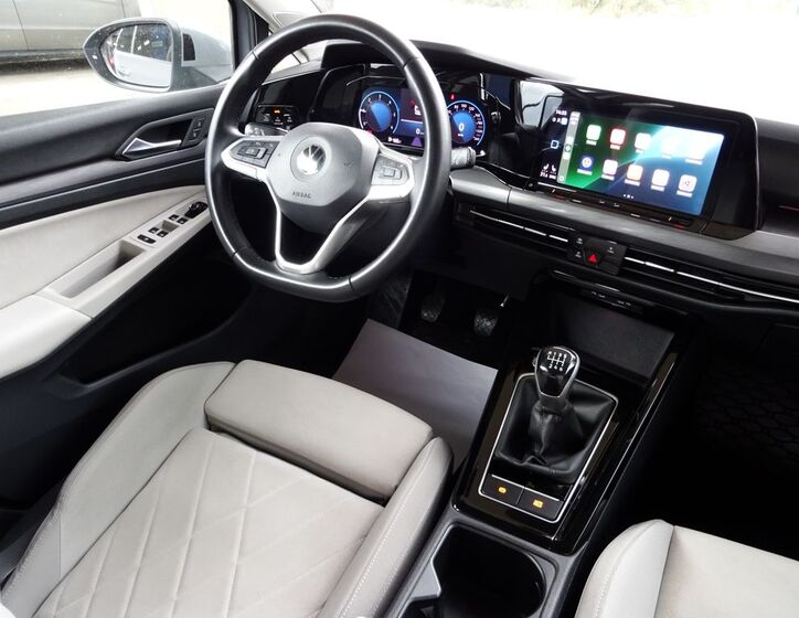 Volkswagen Golf 27