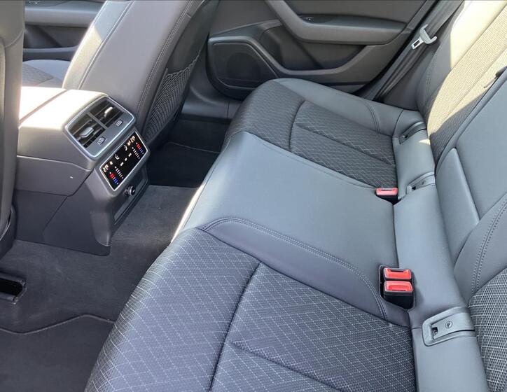 Audi A6 24