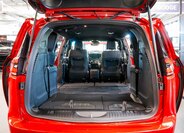Chrysler Pacifica 8