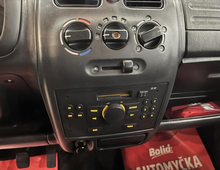 Opel Agila 20