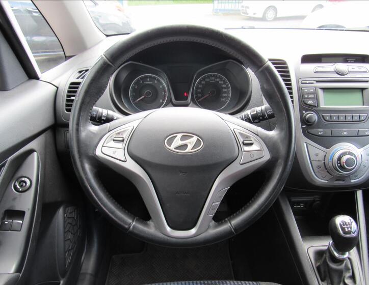 Hyundai ix20 12