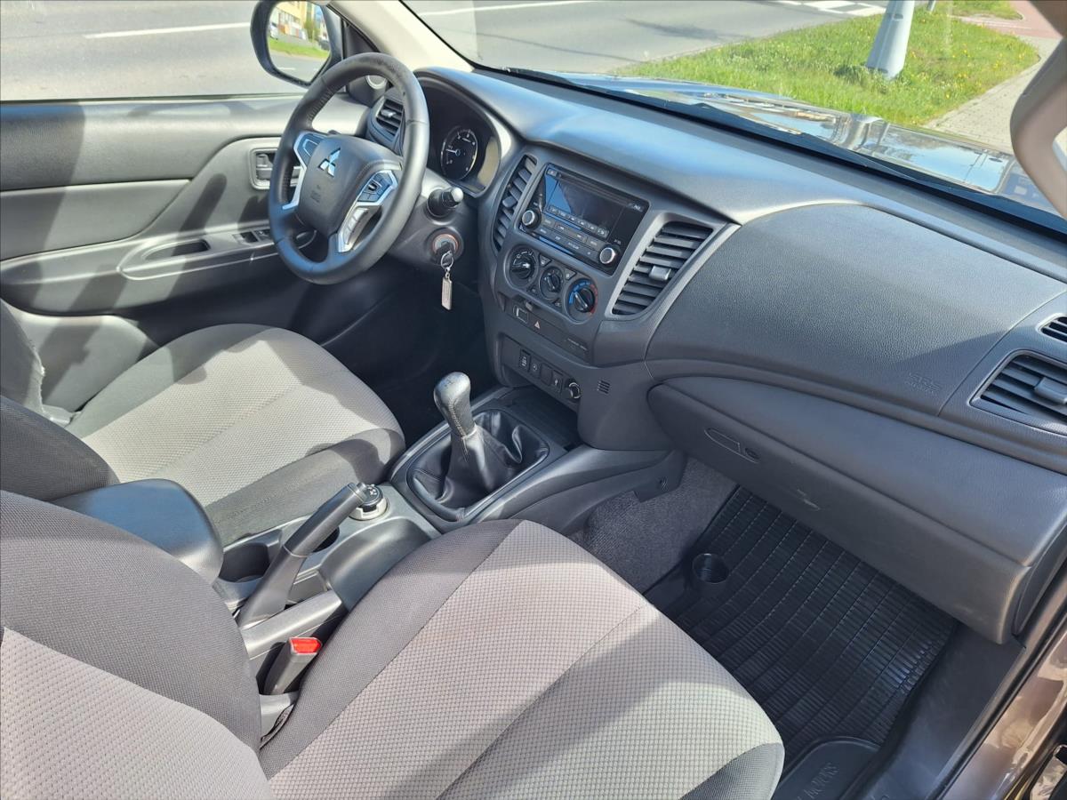 Mitsubishi L200