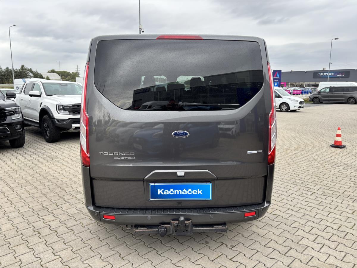Ford Tourneo Custom