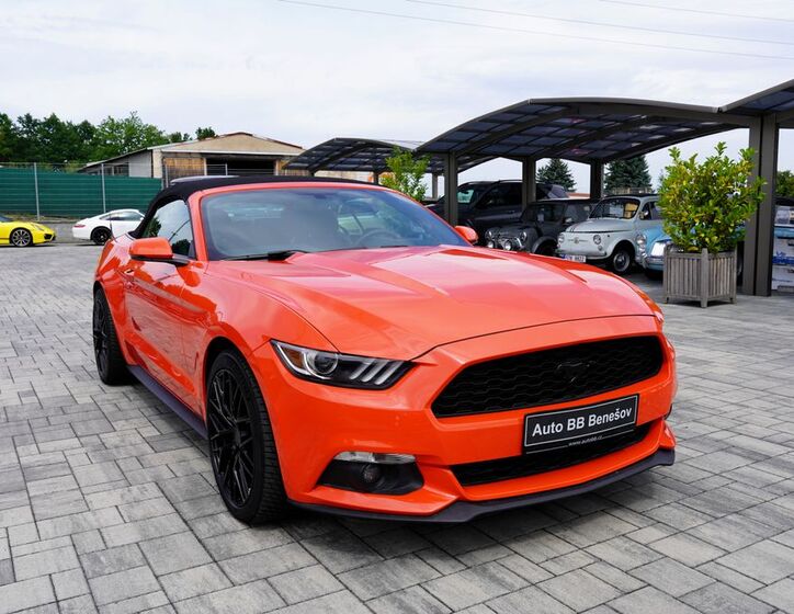 Ford Mustang 8