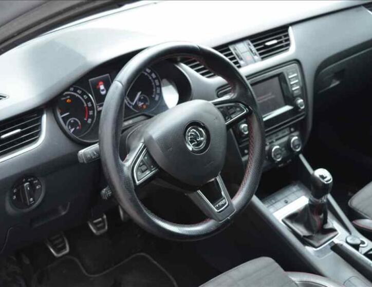 Škoda Octavia 15