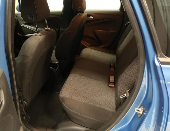Opel Crossland X 8