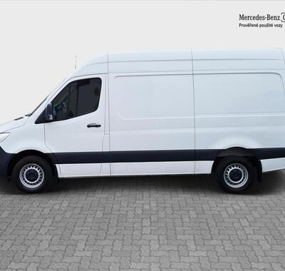 Mercedes-Benz Sprinter 2