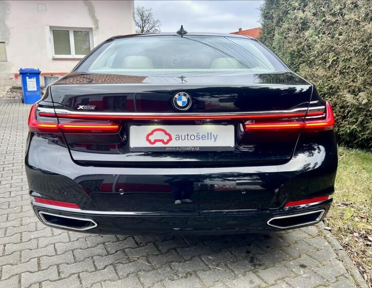 BMW Řada 7 4