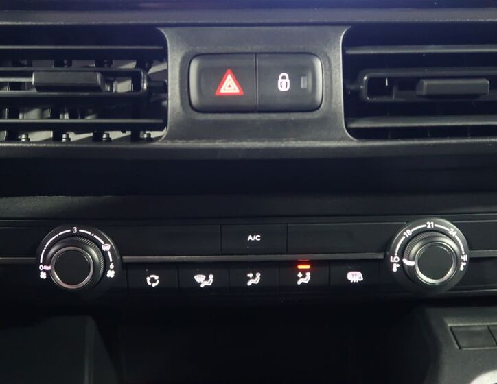 Toyota ProAce 18
