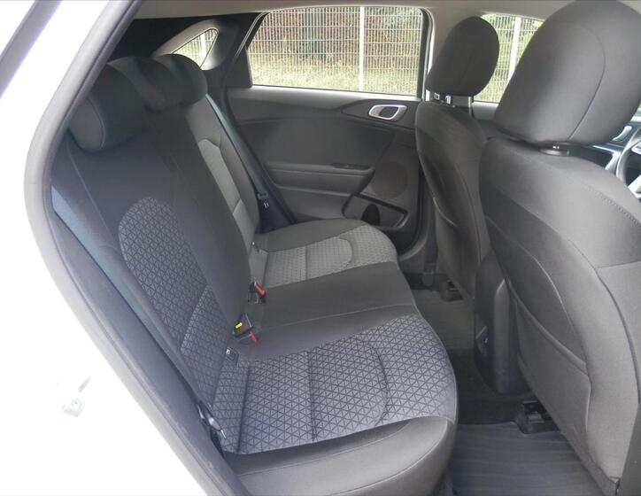 KIA Ceed 14
