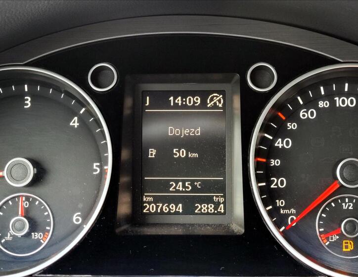 Volkswagen Passat 40