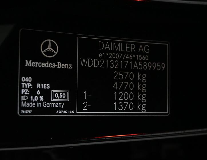 Mercedes-Benz Třídy E 8