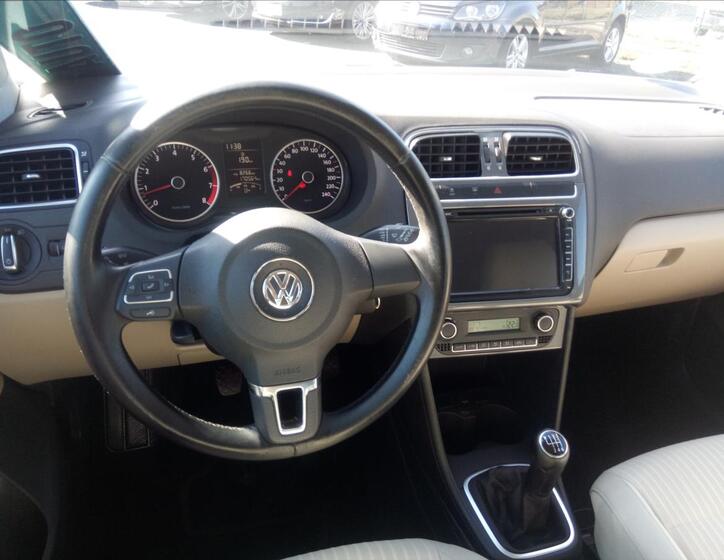 Volkswagen Polo 8