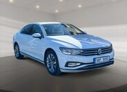 Volkswagen Passat 1