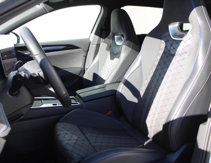 Volkswagen Passat 10