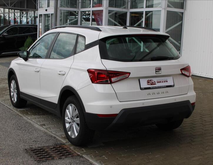 Seat Arona 4
