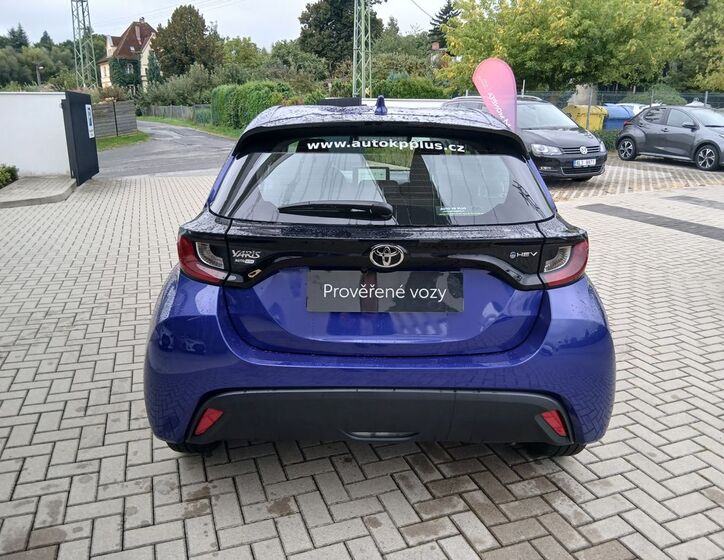Toyota Yaris 5