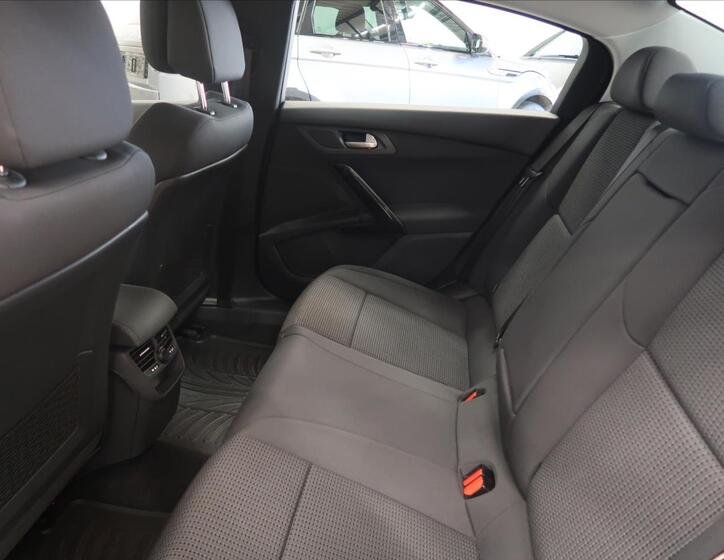 Peugeot 508 15