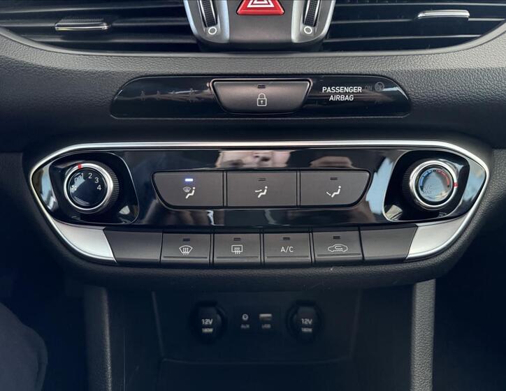 Hyundai i30 18