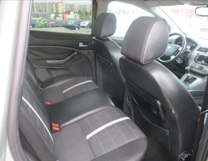 Ford Kuga 11