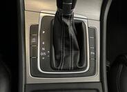 Volkswagen Golf 15