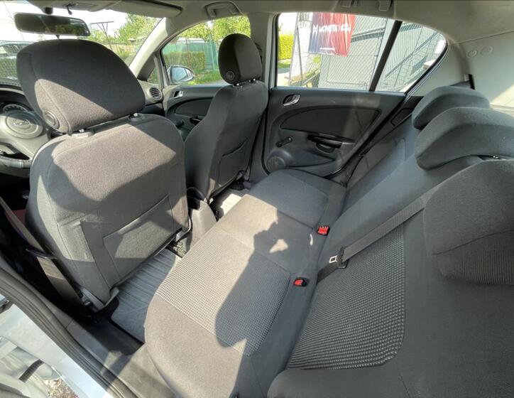 Opel Corsa 33