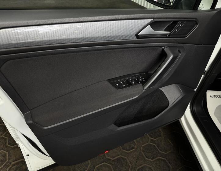Volkswagen Tiguan 14