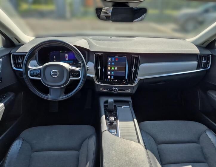 Volvo V90 9