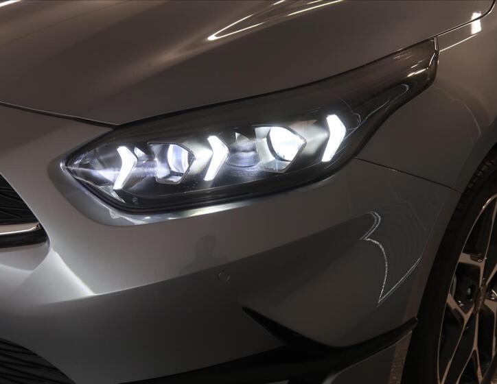 KIA Ceed 10