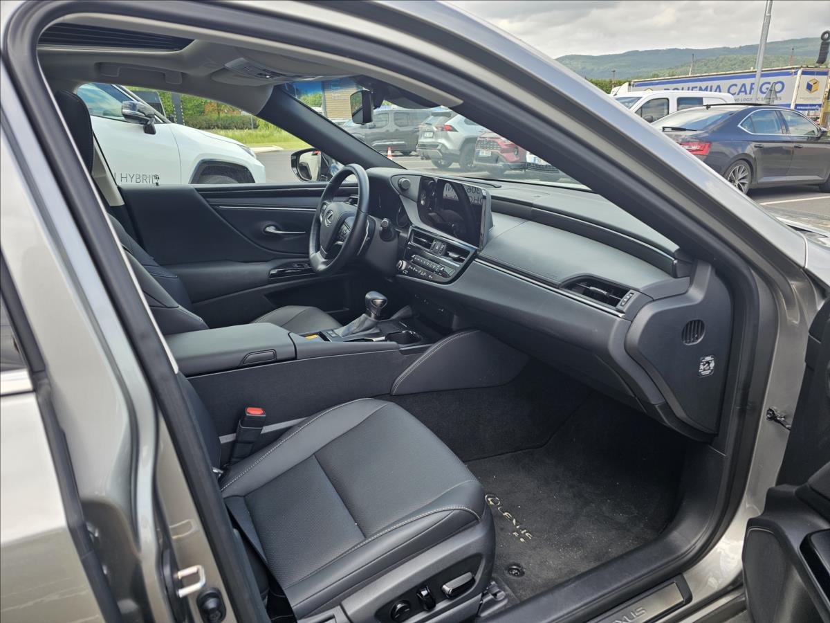 Lexus ES 300h