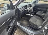 Mitsubishi ASX 8
