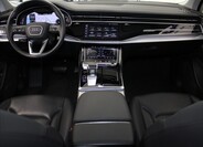 Audi Q7 9