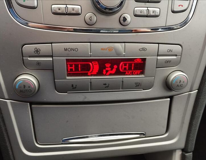 Ford Mondeo 12