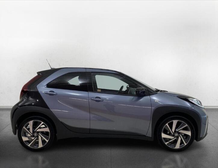 Toyota Aygo 8
