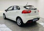 KIA Rio 22