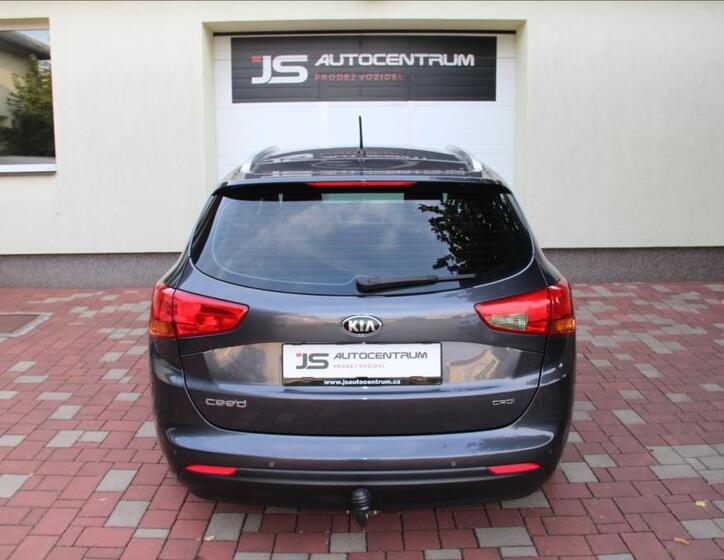 KIA Ceed 8