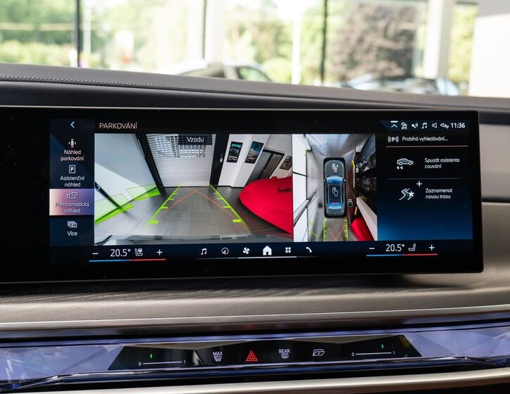 BMW i7 14