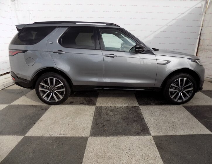 Land Rover Discovery 6