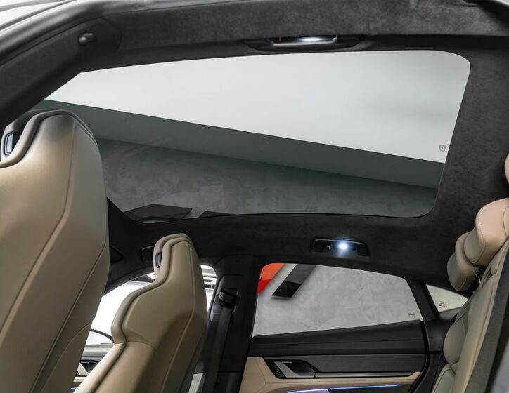 Porsche Taycan 18