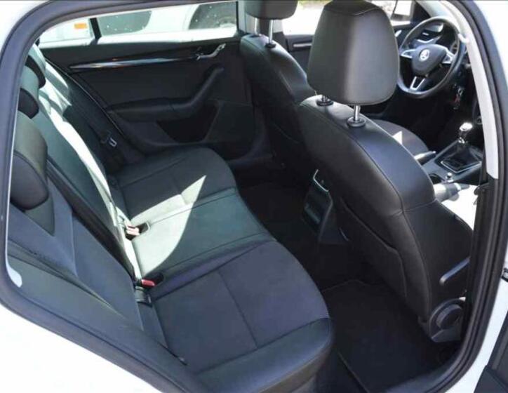 Škoda Octavia 16