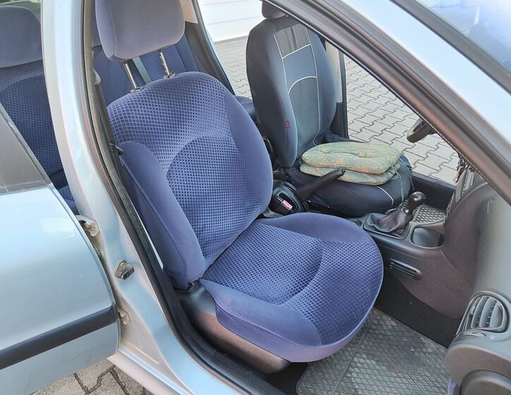 Peugeot 206 10