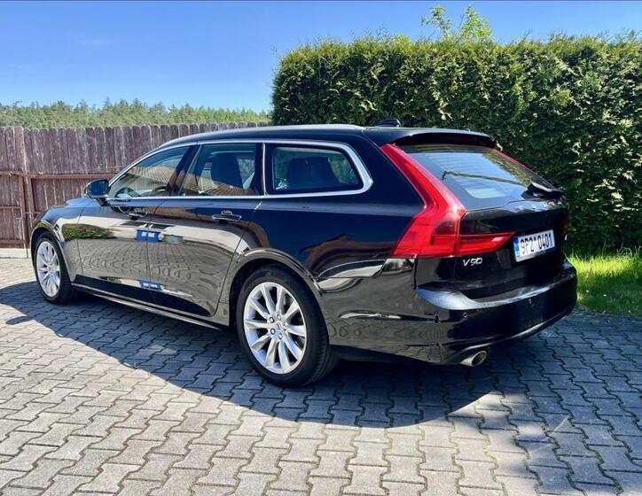 Volvo V90 4