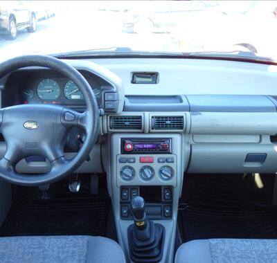 Land Rover Freelander 16
