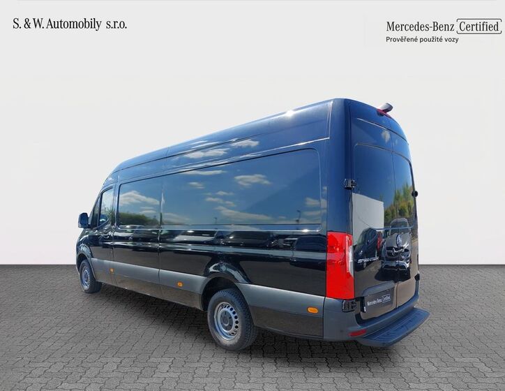 Mercedes-Benz Sprinter 7