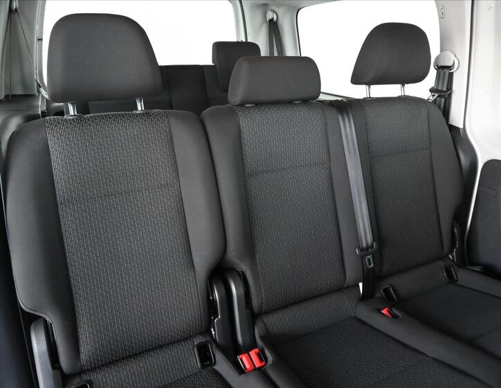 Volkswagen Caddy 26
