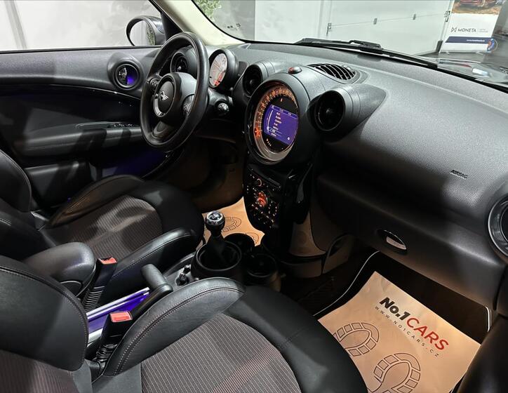 Mini Countryman 13