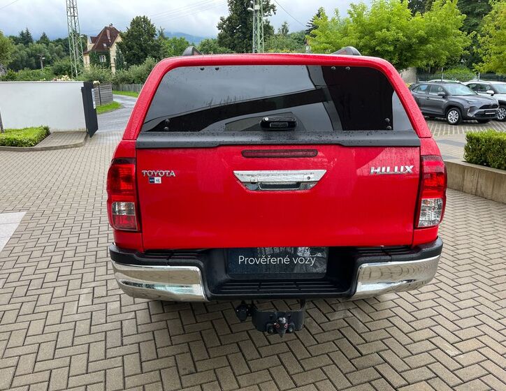 Toyota Hilux 5