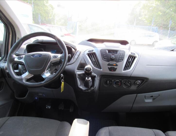 Ford Transit 11