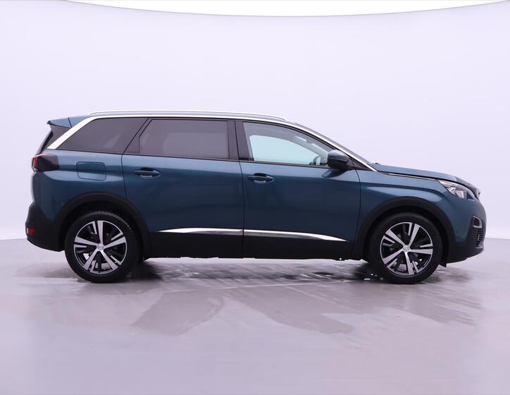 Peugeot 5008 8